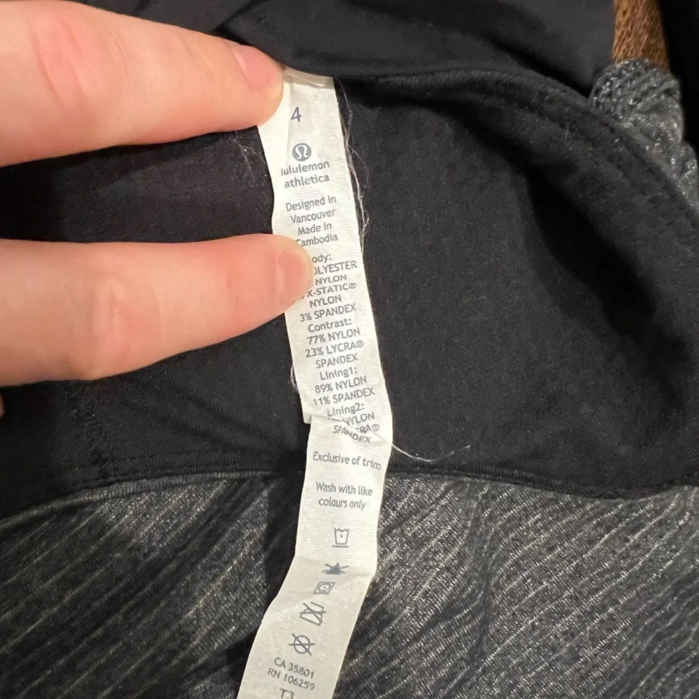 Lululemon Top With Built In Bra Size 4 dark gray - Picture 4 of 6
